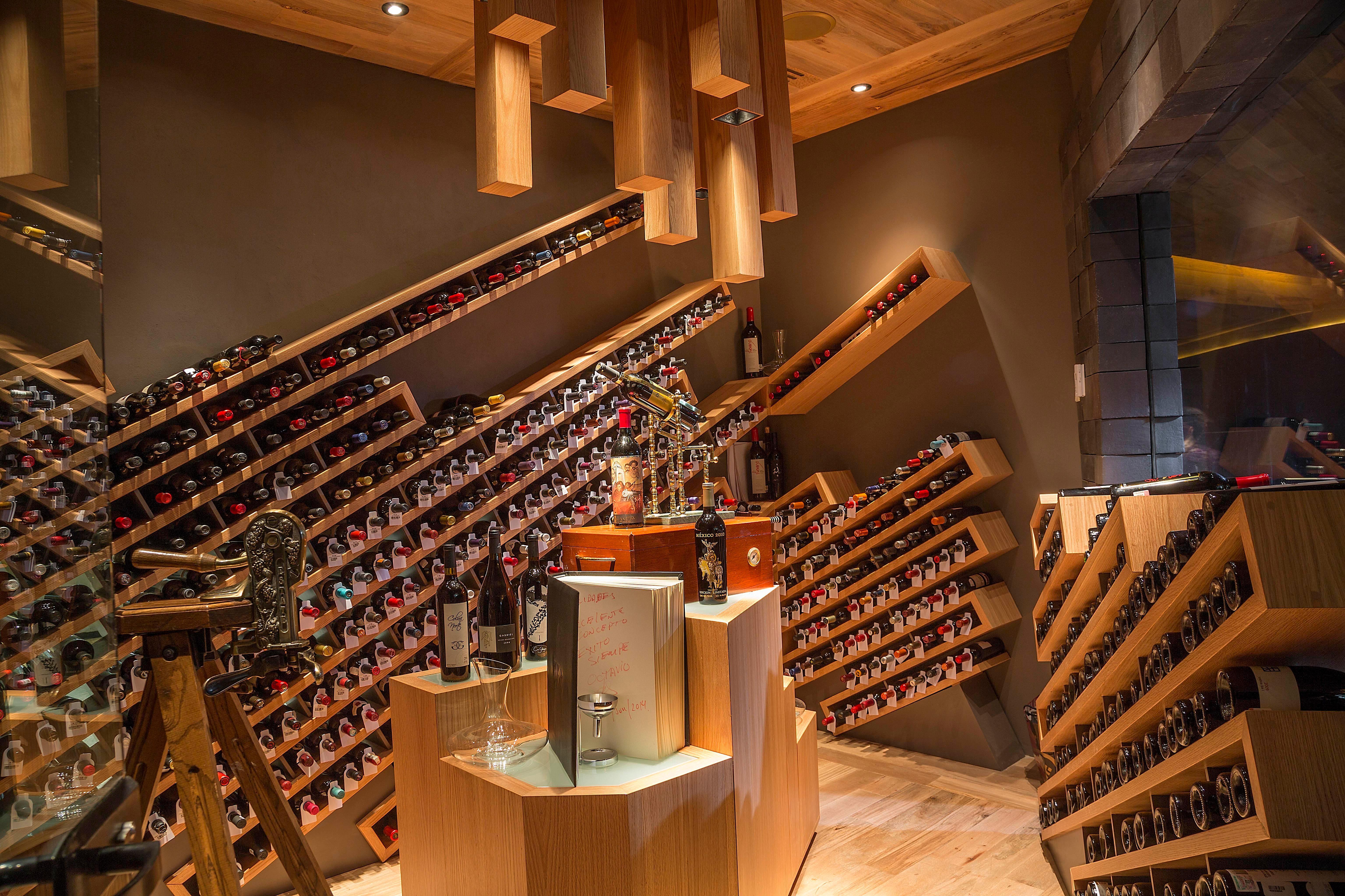 Presidente Intercontinental Mexico City By Ihg Zewnętrze zdjęcie Wine cellar