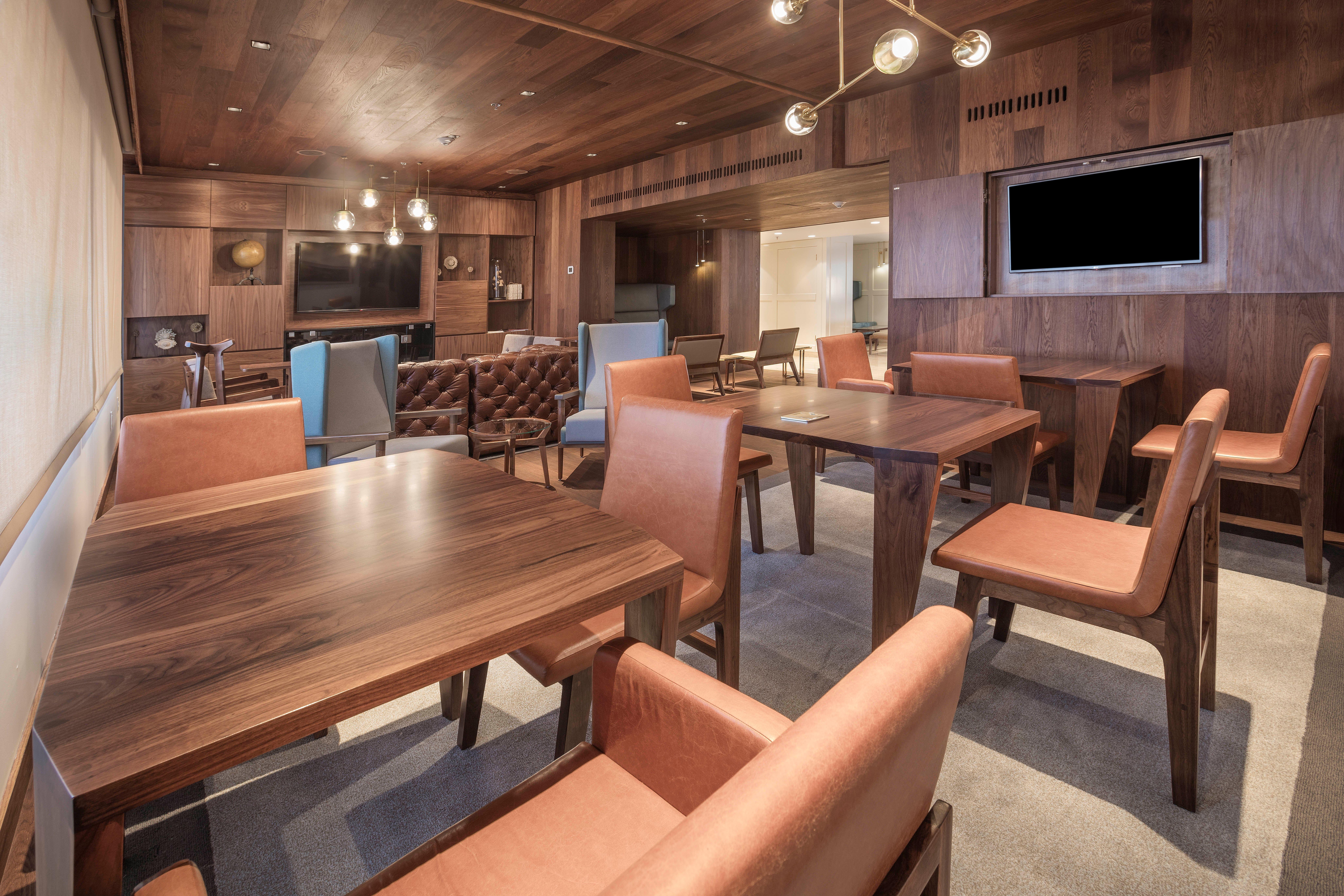 Presidente Intercontinental Mexico City By Ihg Zewnętrze zdjęcie The Club at Newark Airport