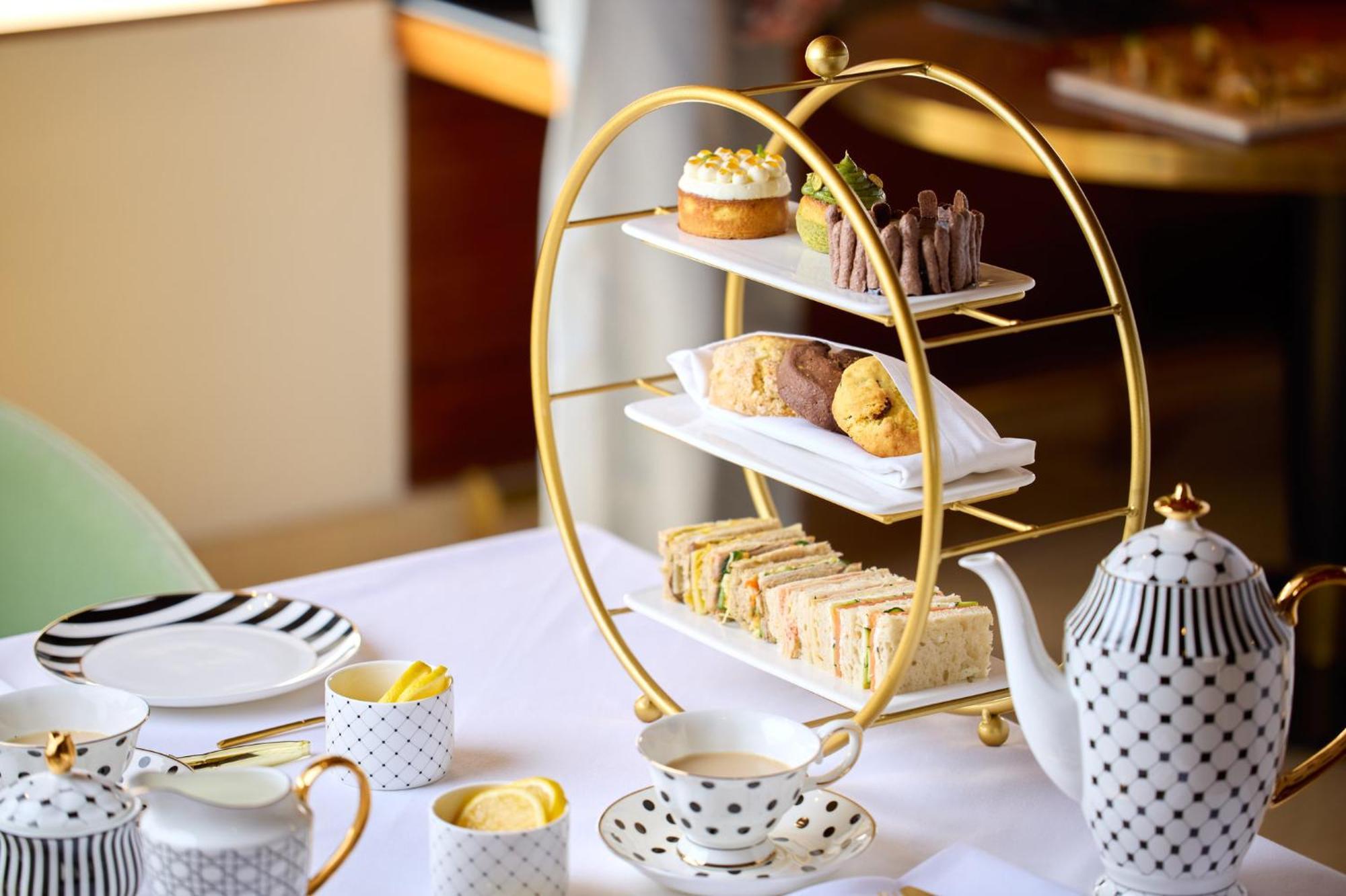Presidente Intercontinental Mexico City By Ihg Zewnętrze zdjęcie Afternoon tea at the Ritz-Carlton, DIFC, Dubai